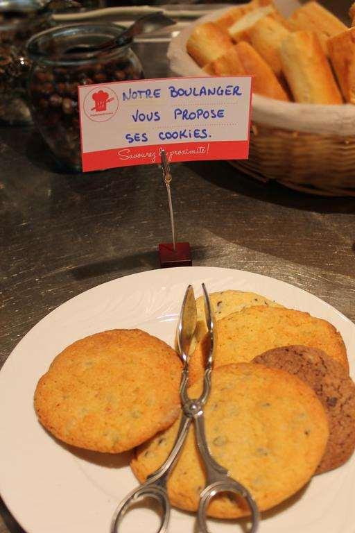 Brit Hotel Les Evens Saint-Saturnin  Restaurant photo